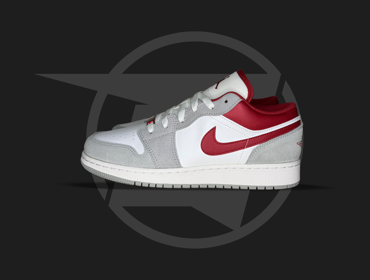 Jordan 1 Low SE Light Smoke Grey Gym Red