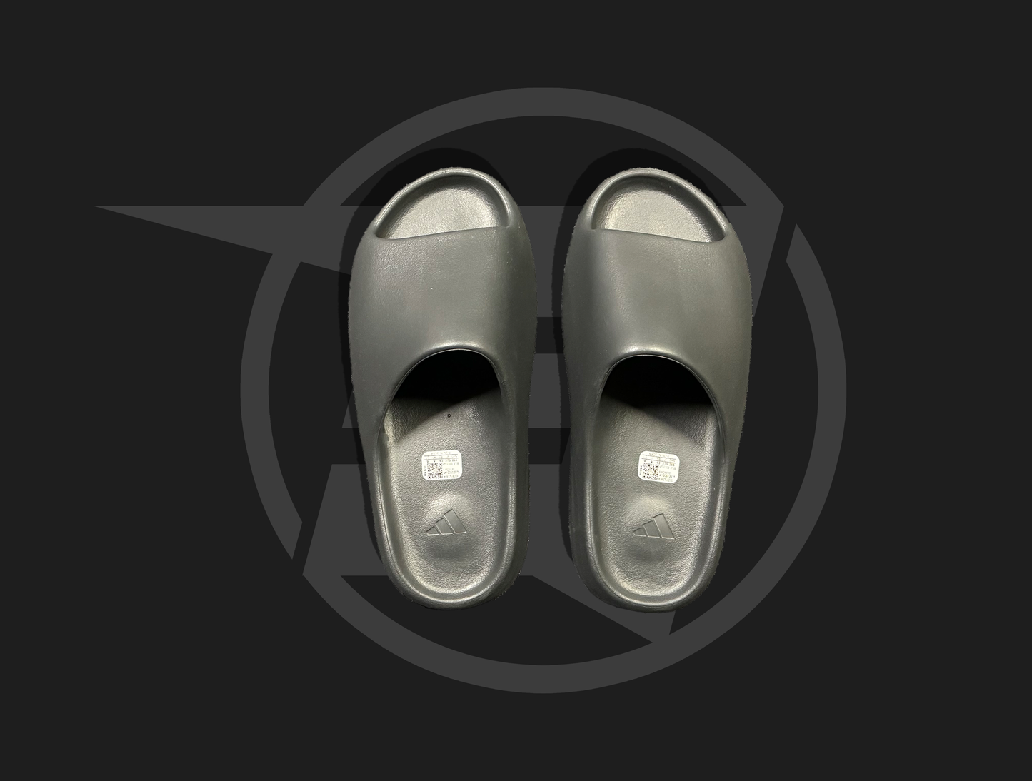 Adidas Yeezy Slide Dark Onyx