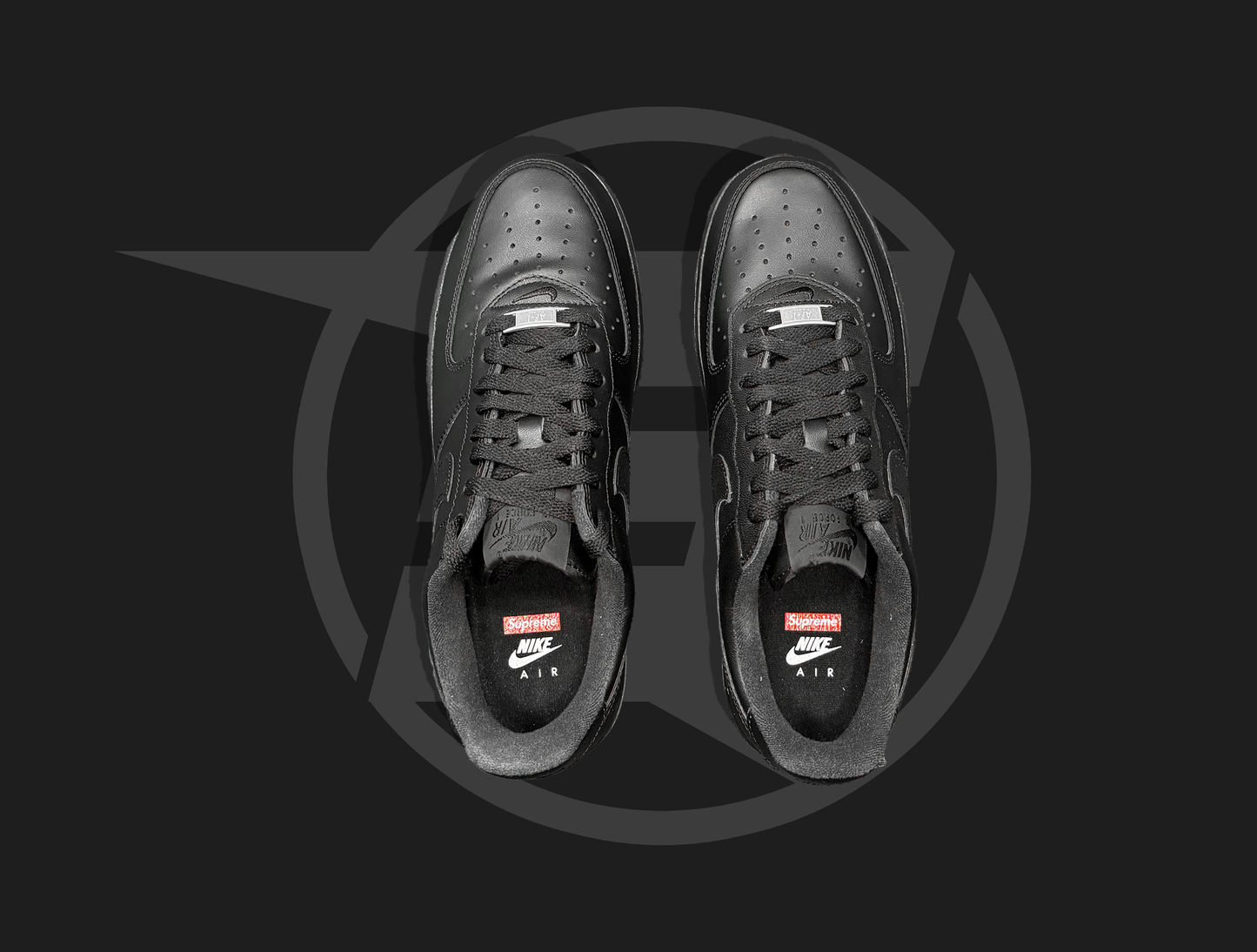 Nike Air Force 1 Low Supreme Black