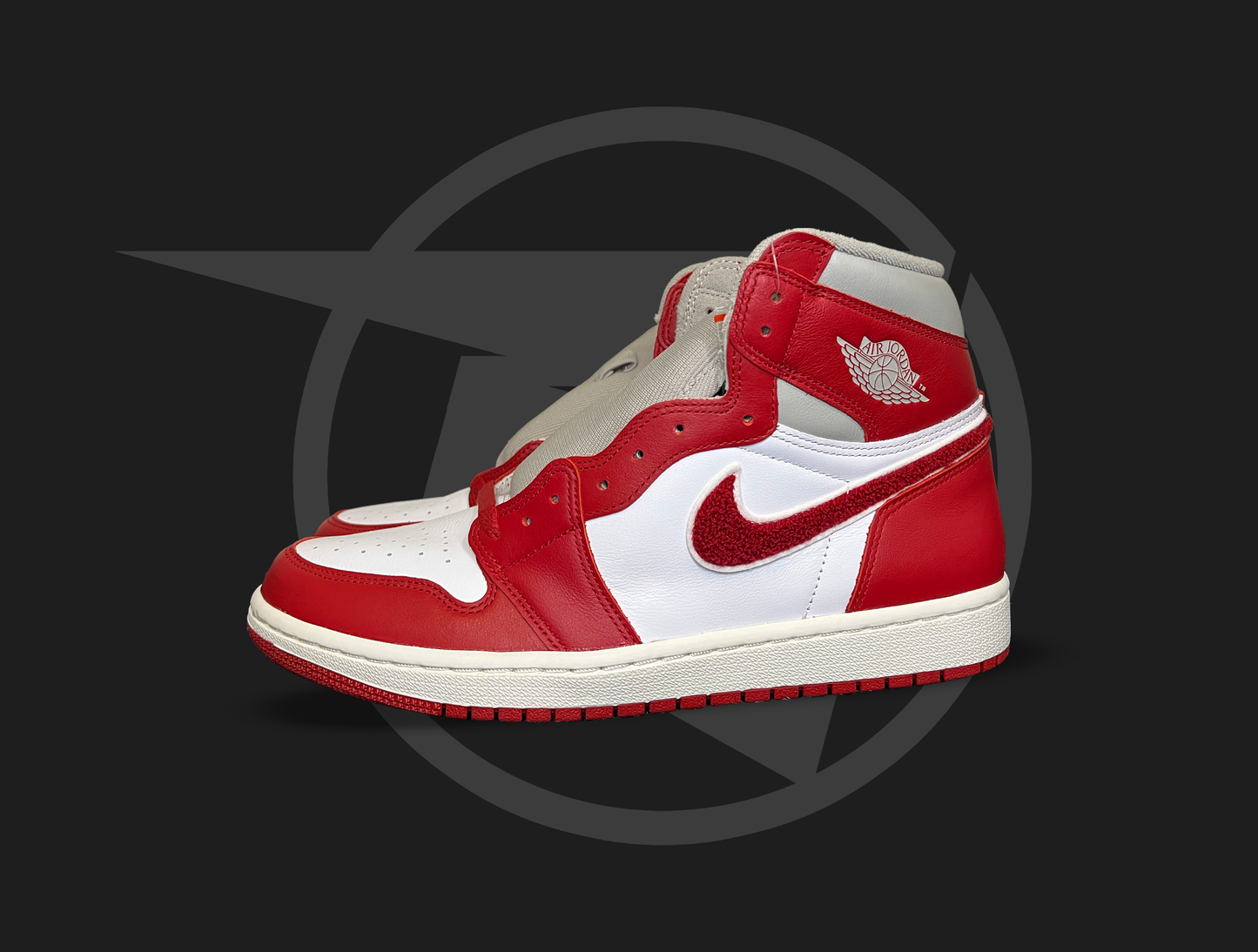 Jordan 1 Varsity Red