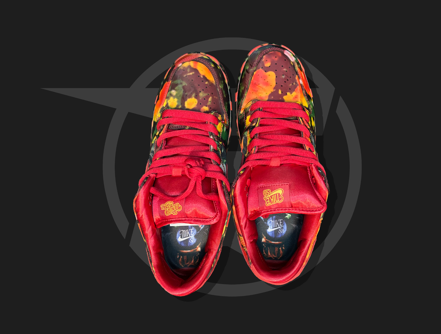 Nike SB Dunk Low The Wizard of Oz Poppy Field
