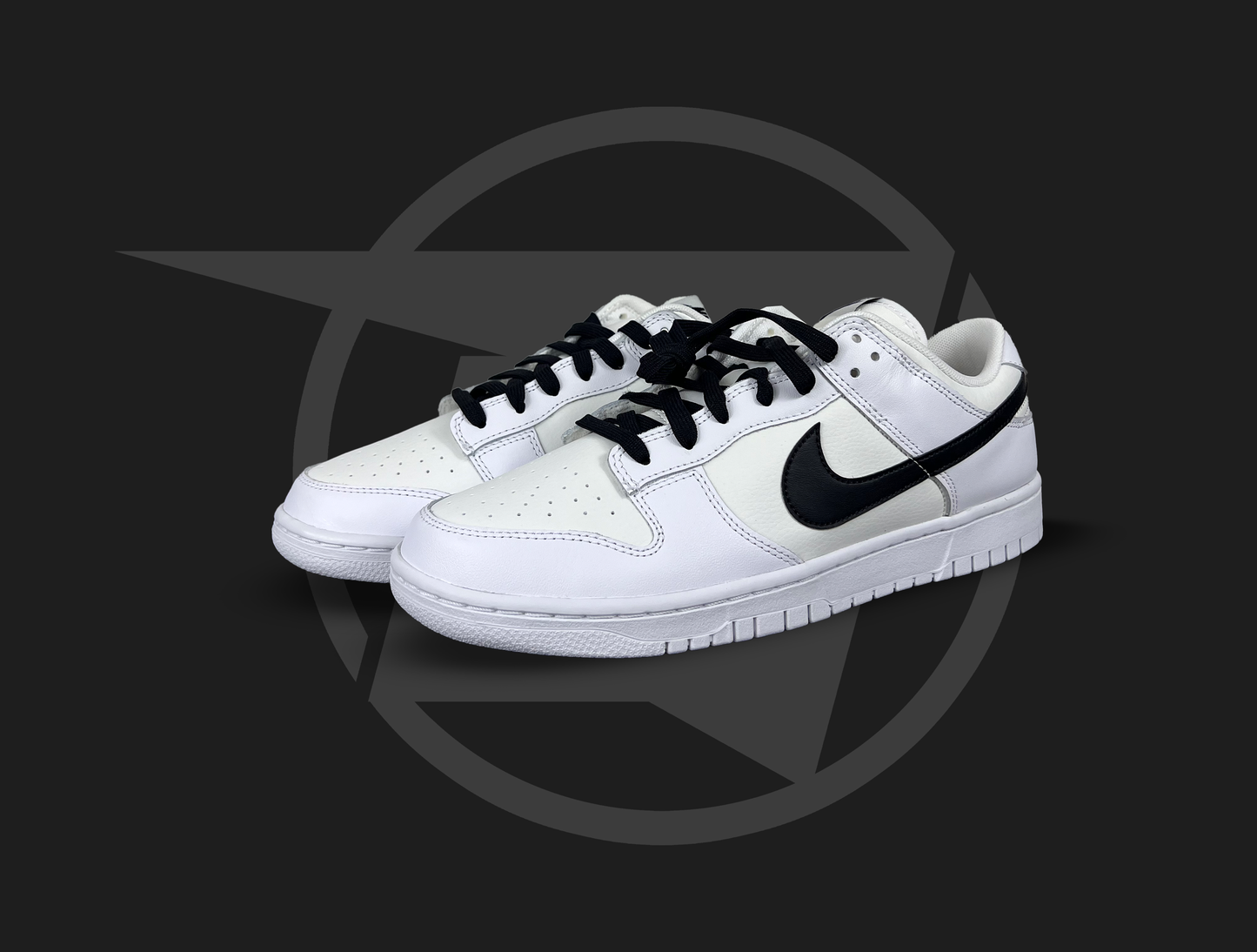 Nike Dunk Low Reverse Panda