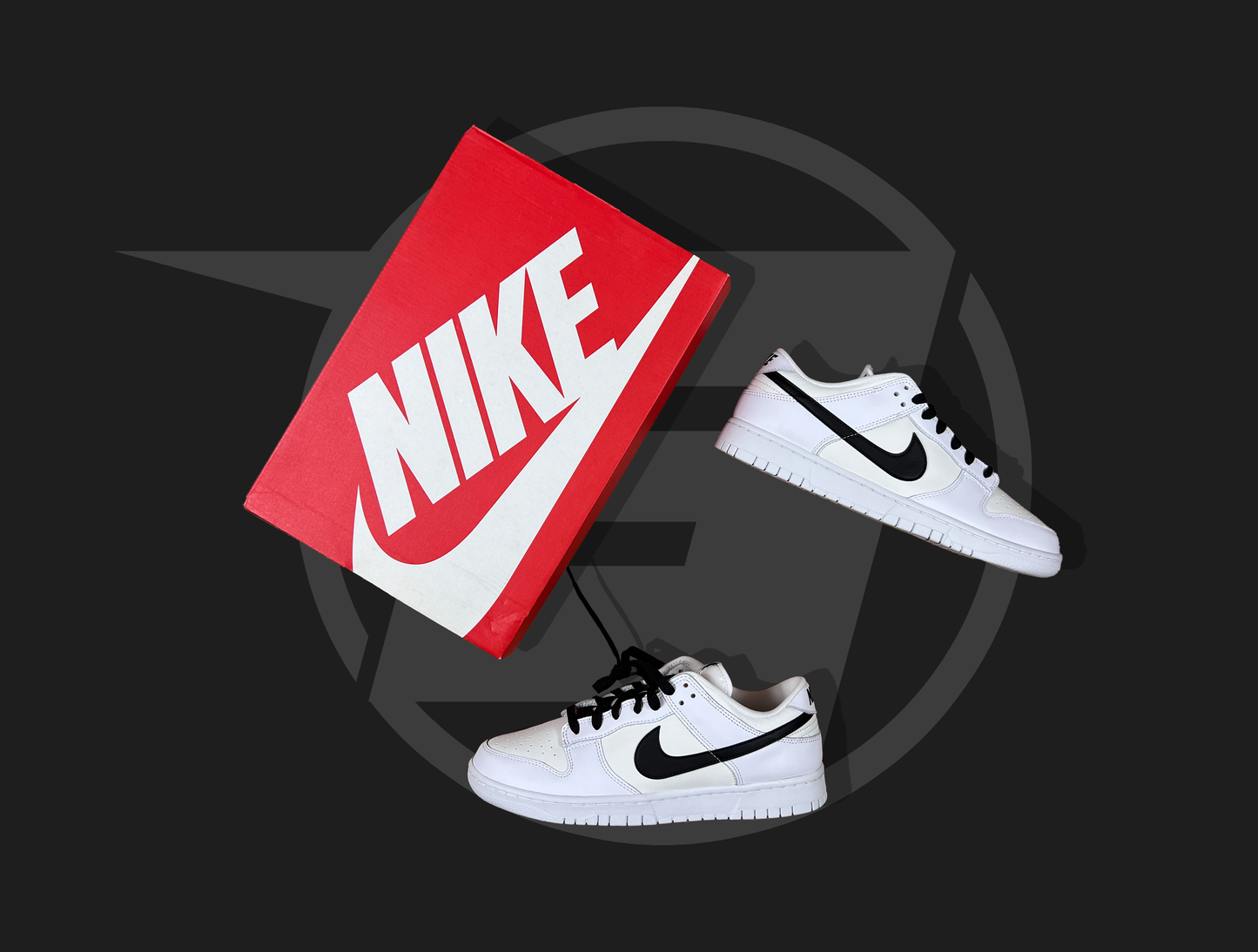 Nike Dunk Low Reverse Panda