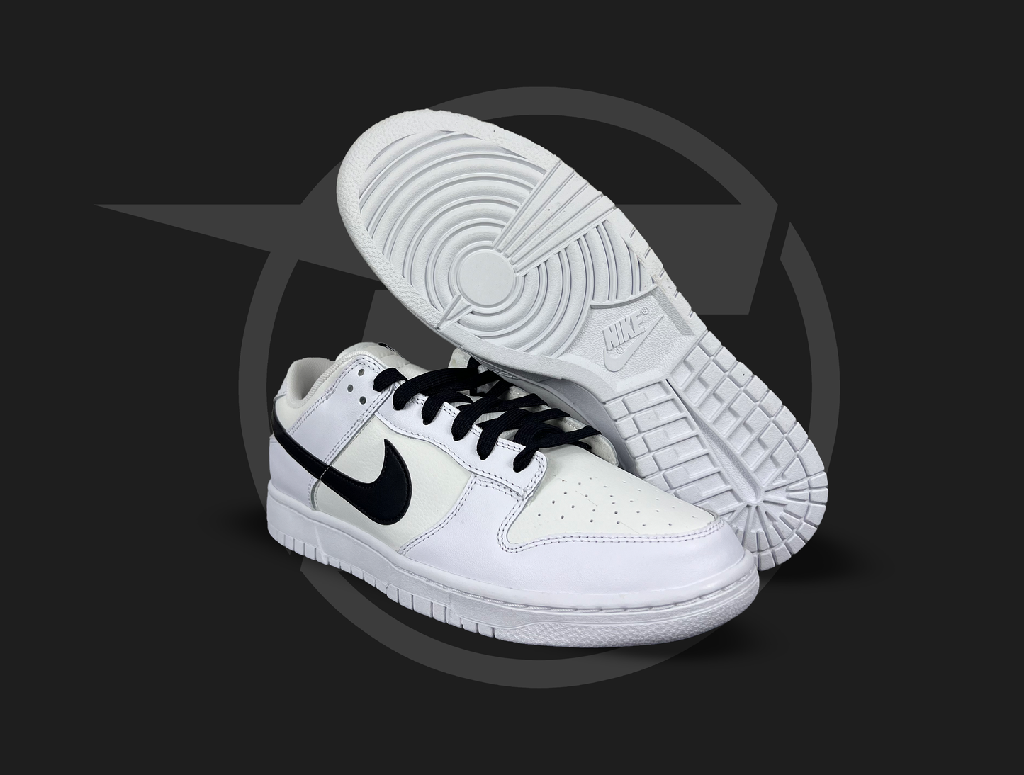 Nike Dunk Low Reverse Panda