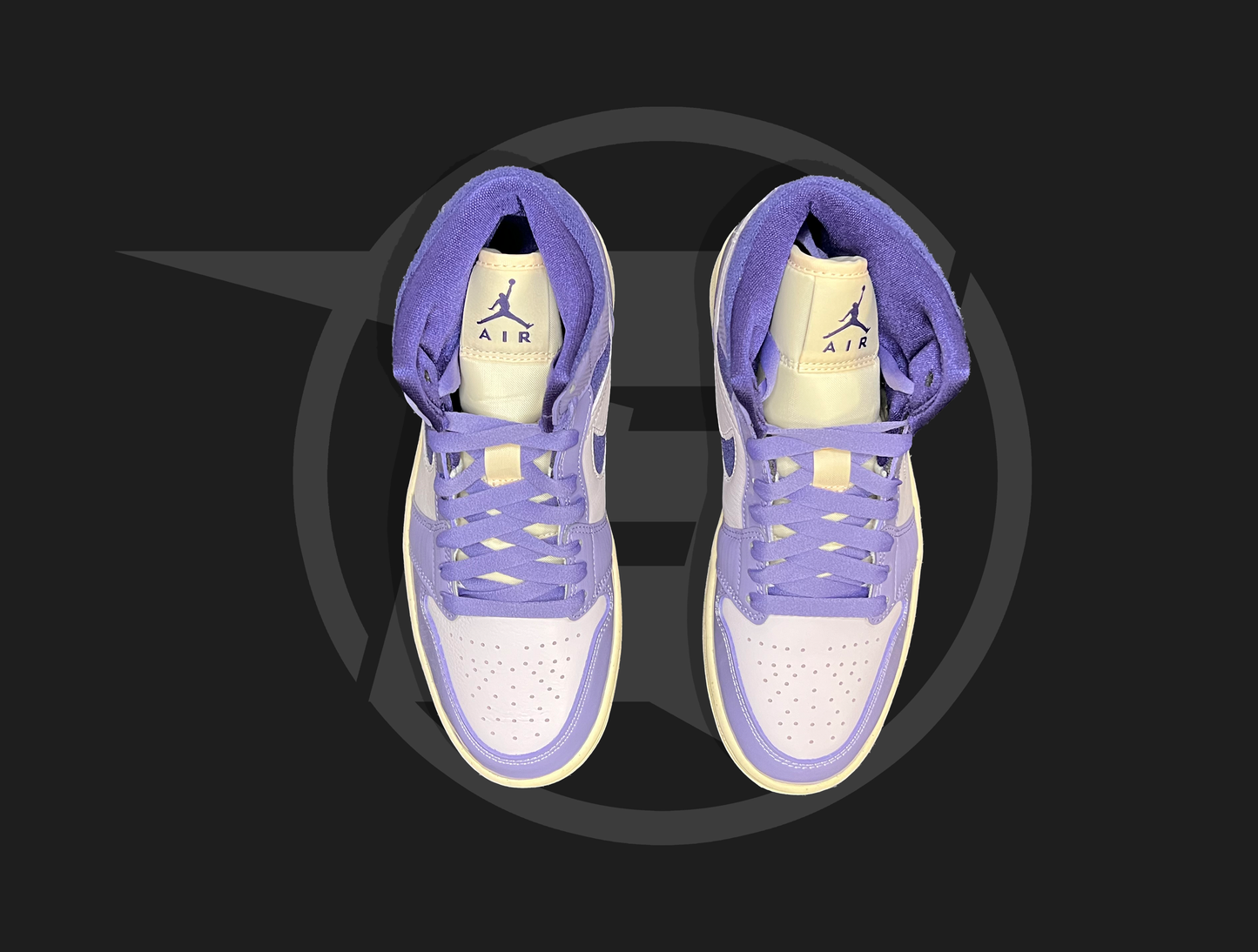 Jordan 1 Mid Light Purple