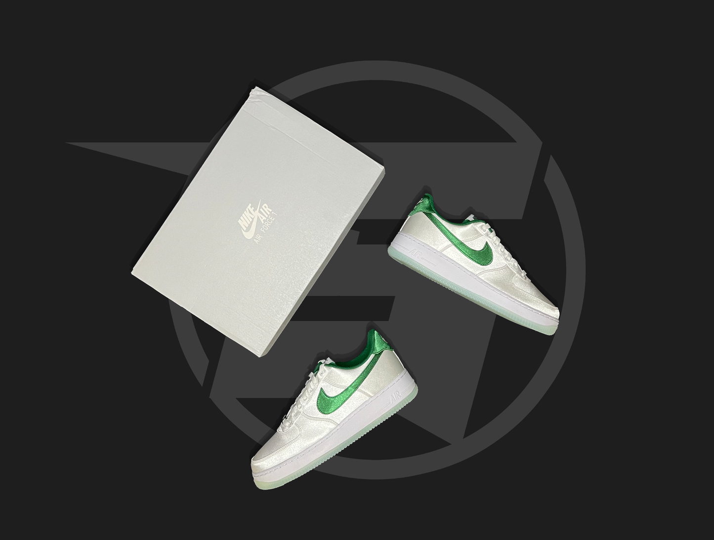 Nike Air Force 1 Satin White Pine Green