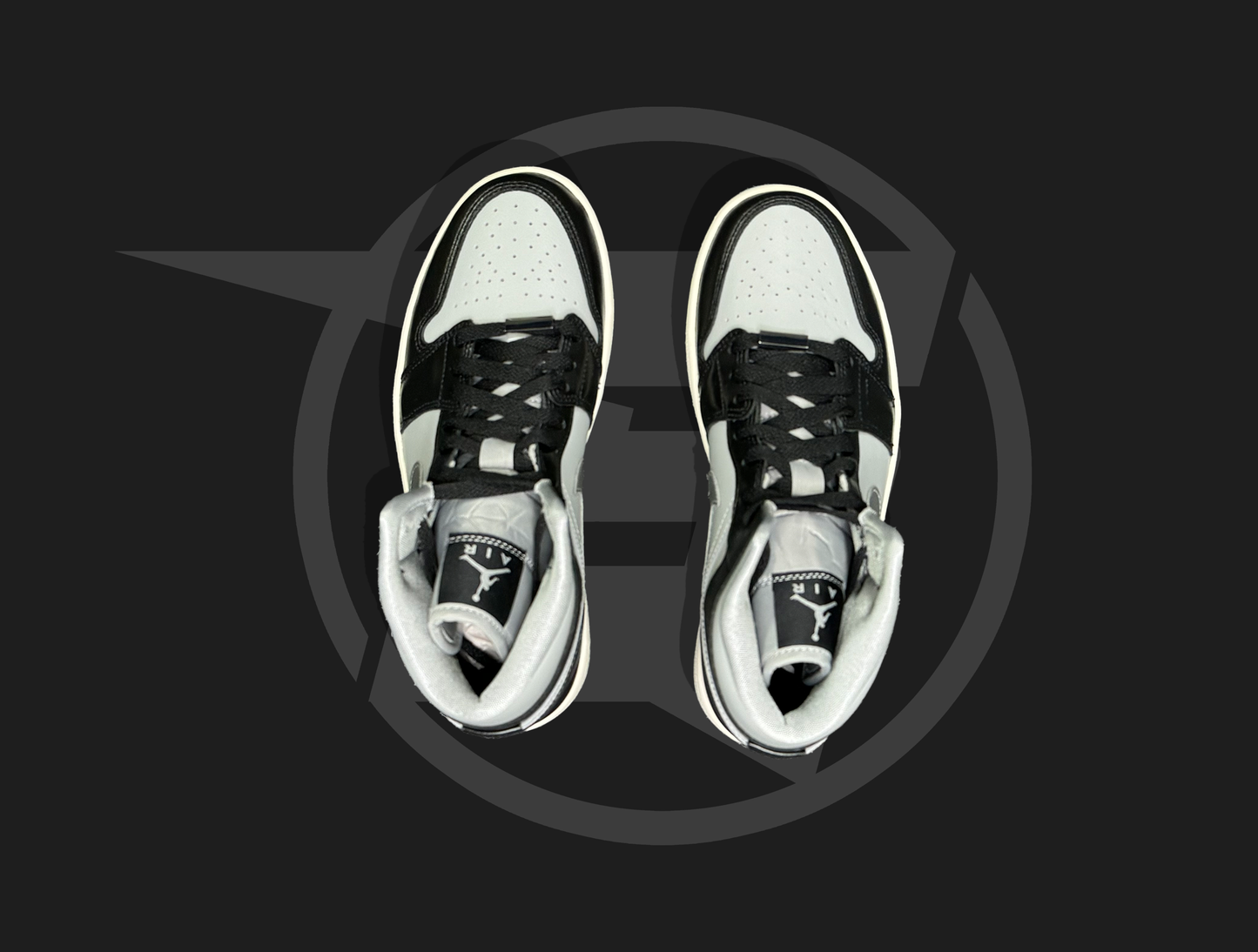 Jordan 1 Mid SE Black Metallic Silver
