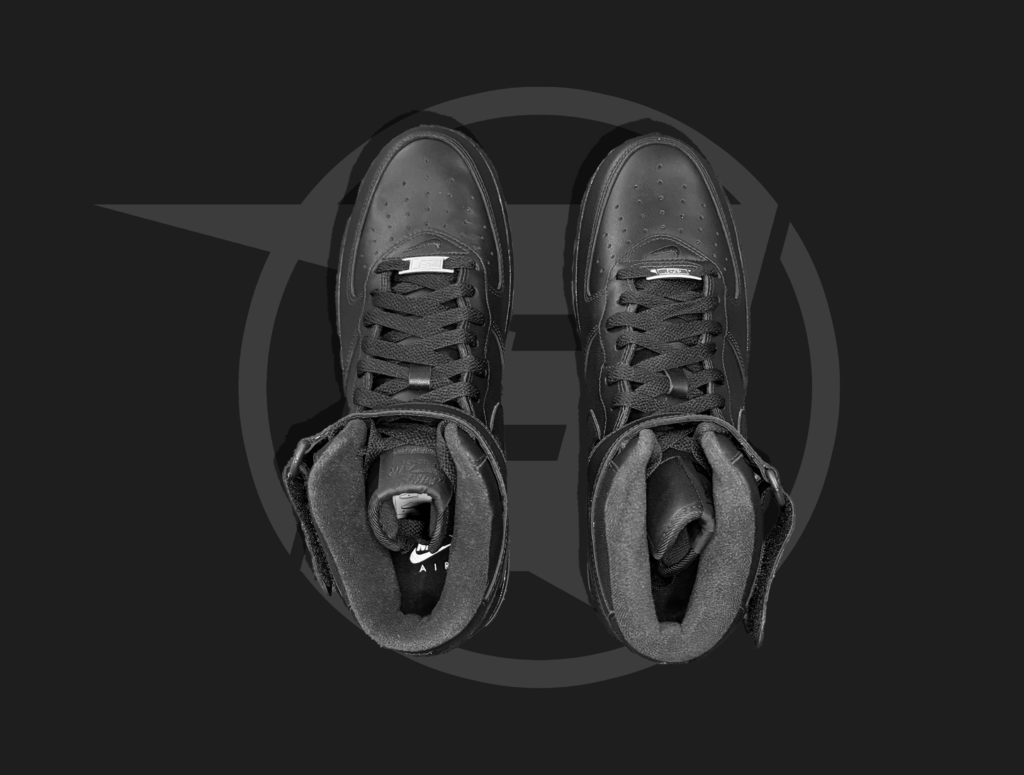 Nike Air Force 1 Mid Supreme Black