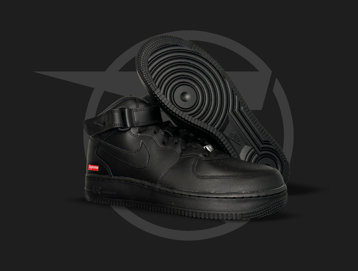 Nike Air Force 1 Mid Supreme Black